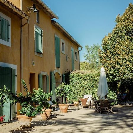 Le Mas De Trevouse Saint-Saturnin-les-Avignon Luaran gambar