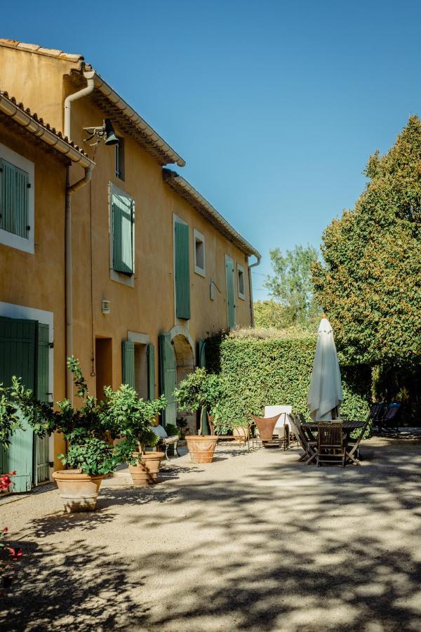 Le Mas De Trevouse Saint-Saturnin-les-Avignon Luaran gambar