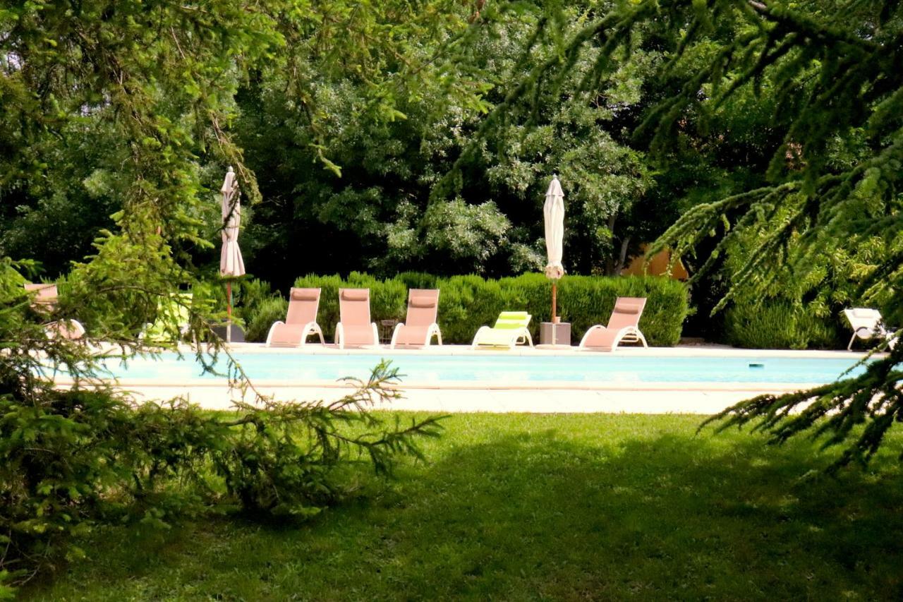 Le Mas De Trevouse Saint-Saturnin-les-Avignon Luaran gambar
