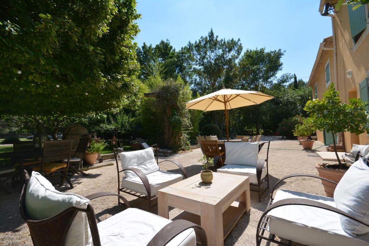 Le Mas De Trevouse Saint-Saturnin-les-Avignon Luaran gambar